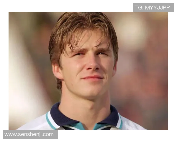 性感足球球星盘点:魅力与实力并存的顶级球员引领时尚潮流 性感足球球星盘点:魅力与实力并存的顶级球员引领时尚潮流